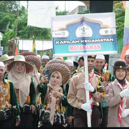 Kafilah Gunung Ulin Ikut Meriahkan Pawai Ta’aruf (MTQ) ke-XLVIII Tingkat Kab. Banjar di Astambul